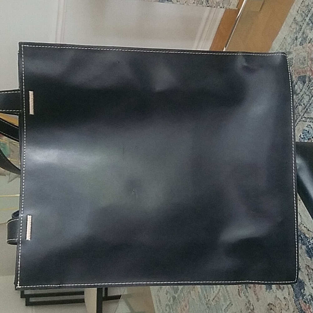 Givenchy Tote Shoulder Bag - Picture 5 of 17